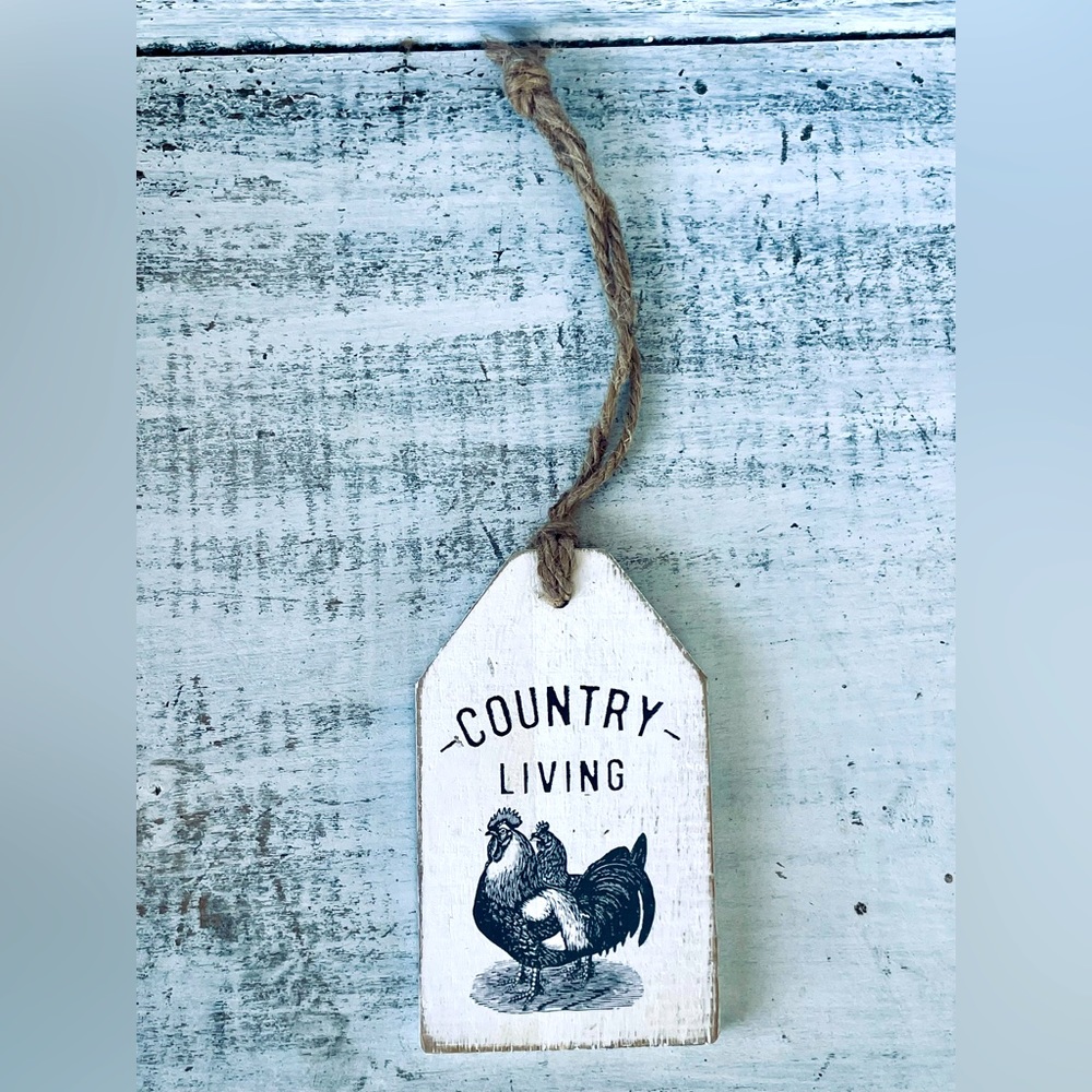 *Country Living Chicken Wood Tag Ornament